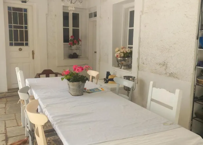 Roselyn Manor Летний дом